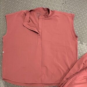 Figs Women's Rafaela Top in Dusty Rose with matching Zamora joggers Both XL
